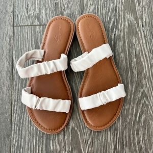 Universal Thread Strappy Sandals